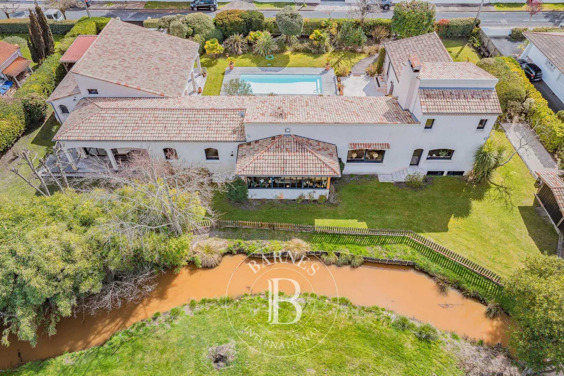 Villa La Teste-de-Buch  -  ref 85688746 (picture 2)