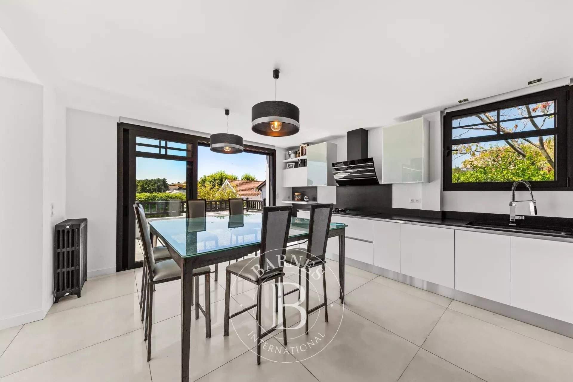 Arcachon  - Villa 7 Pi&egrave;ces 5 Chambres - picture 7