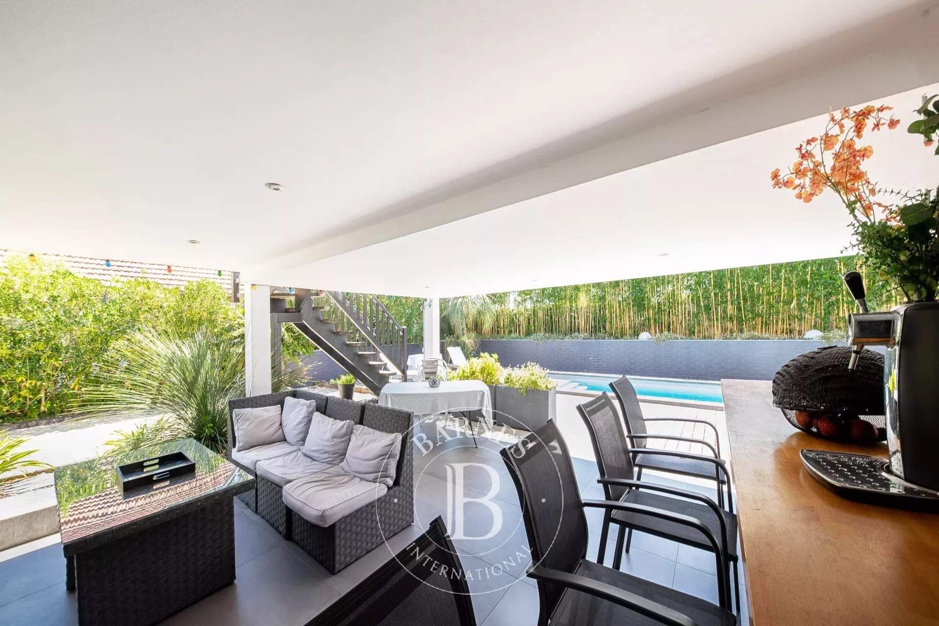 Arcachon  - Villa 7 Pi&egrave;ces 5 Chambres - picture 3