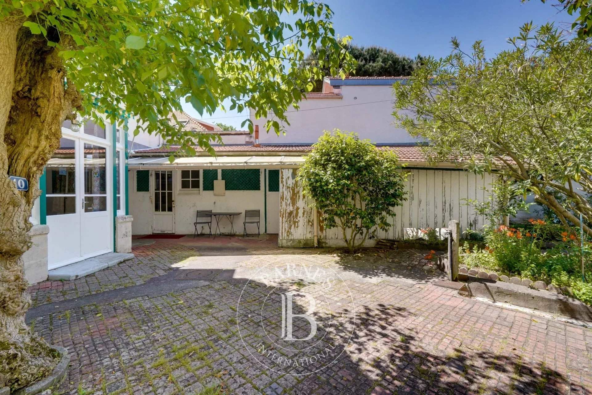 Arcachon  - Maison 7 Pi&egrave;ces 5 Chambres - picture 6