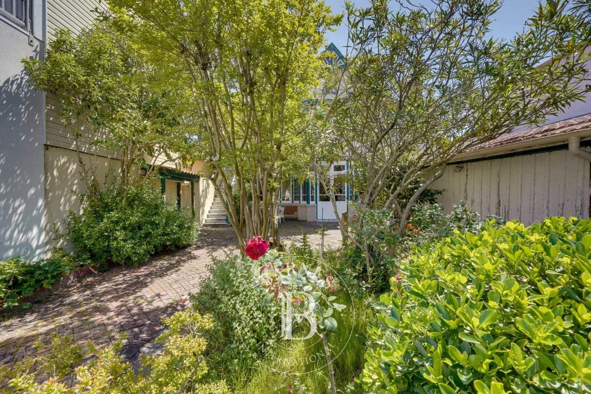 Arcachon  - Maison 7 Pi&egrave;ces 5 Chambres - picture 5