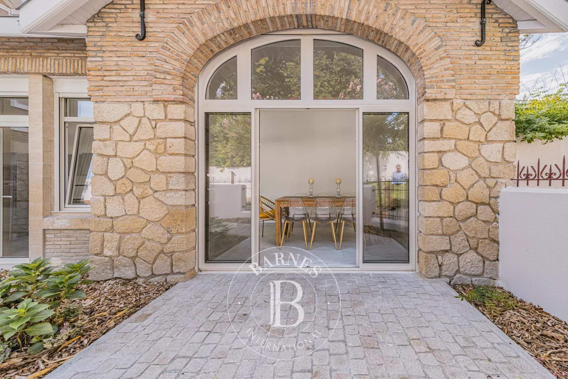 Arcachon  - Maison 5 Pi&egrave;ces 3 Chambres - picture 1