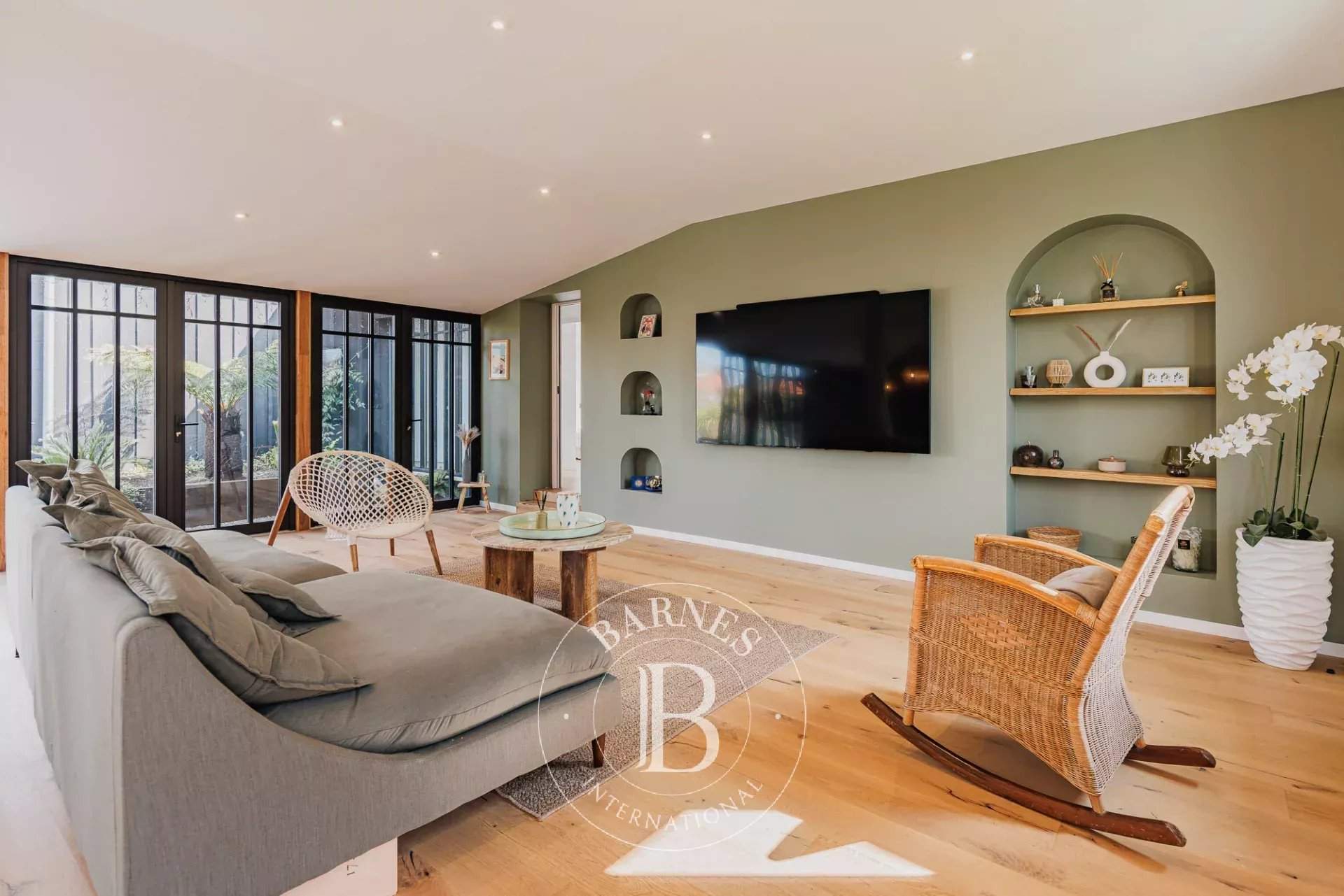 La Teste-de-Buch  - Maison 7 Pi&egrave;ces 5 Chambres - picture 3