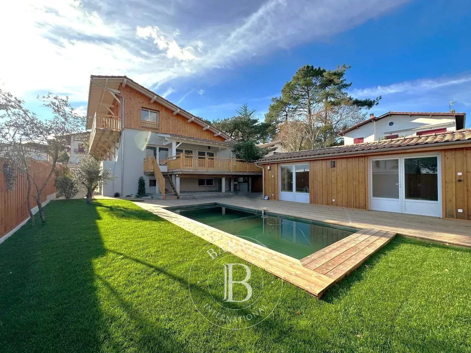 Lège-Cap-Ferret  - Villa 9 Pi&egrave;ces - picture 1