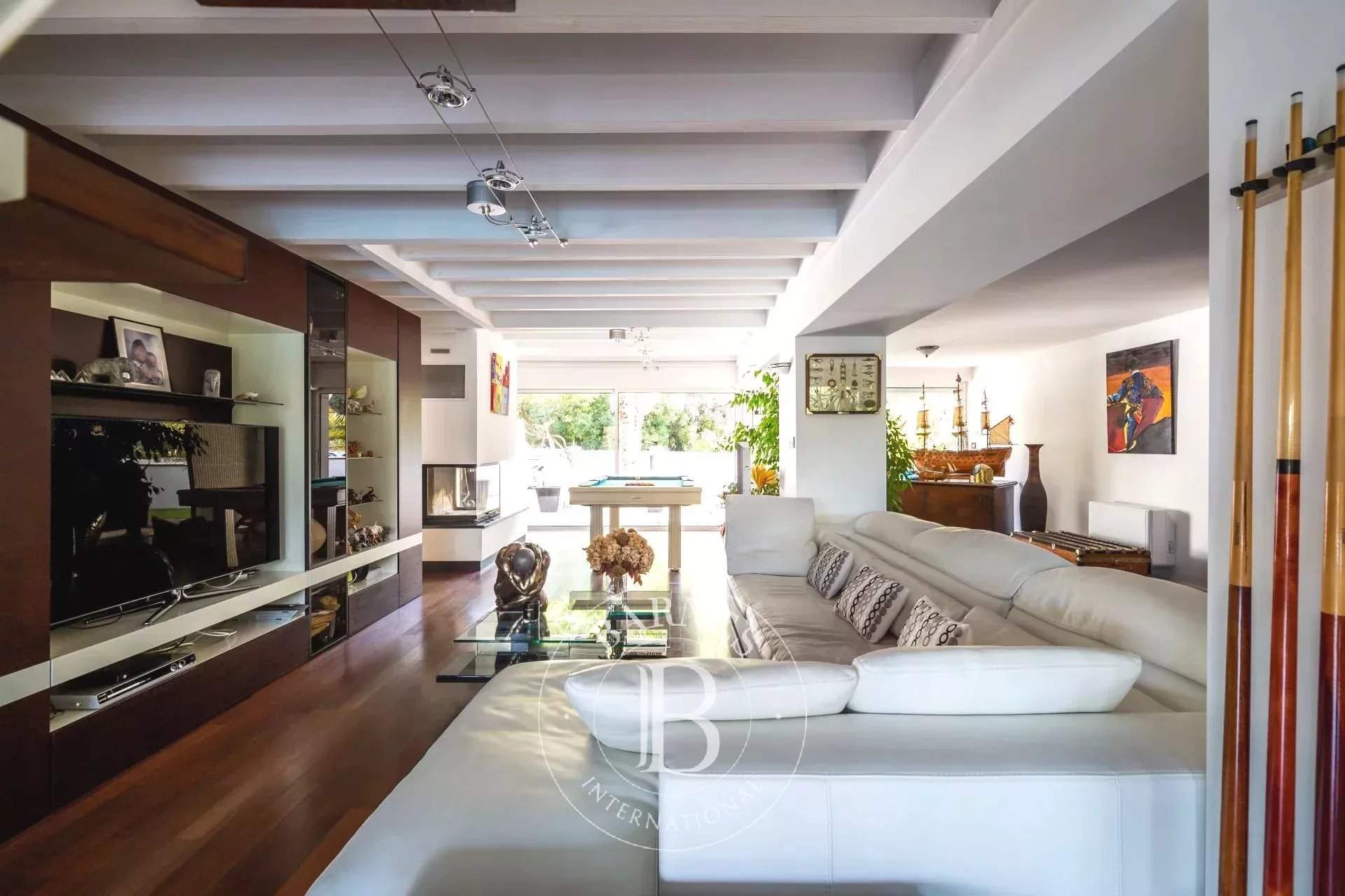 Lanton  - Villa 6 Pi&egrave;ces 4 Chambres - picture 4