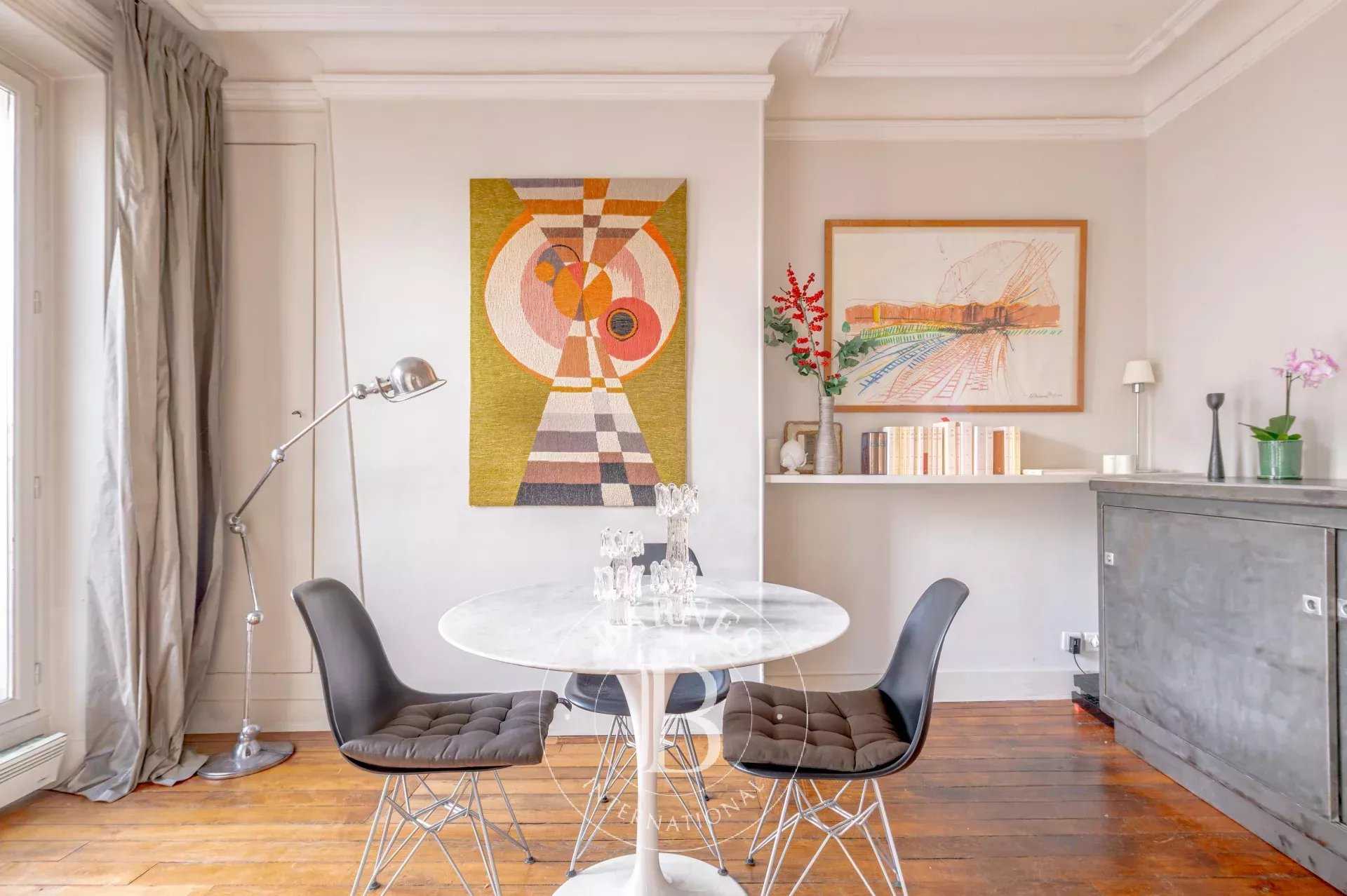 Paris  - Apartment 3 Bedrooms