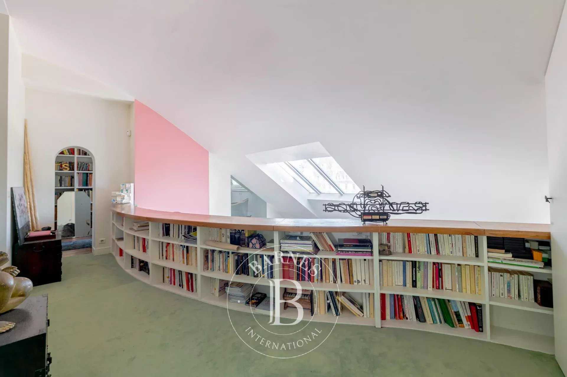 Paris  - Apartment 3 Bedrooms