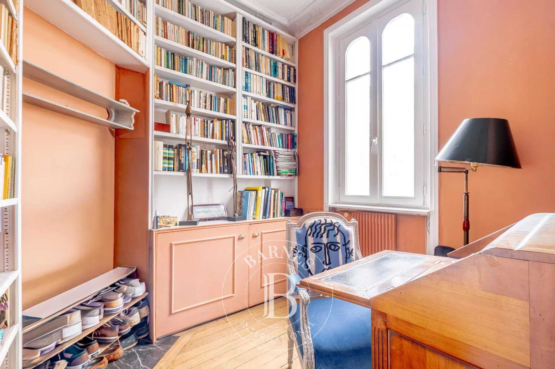 Paris  - House 5 Bedrooms