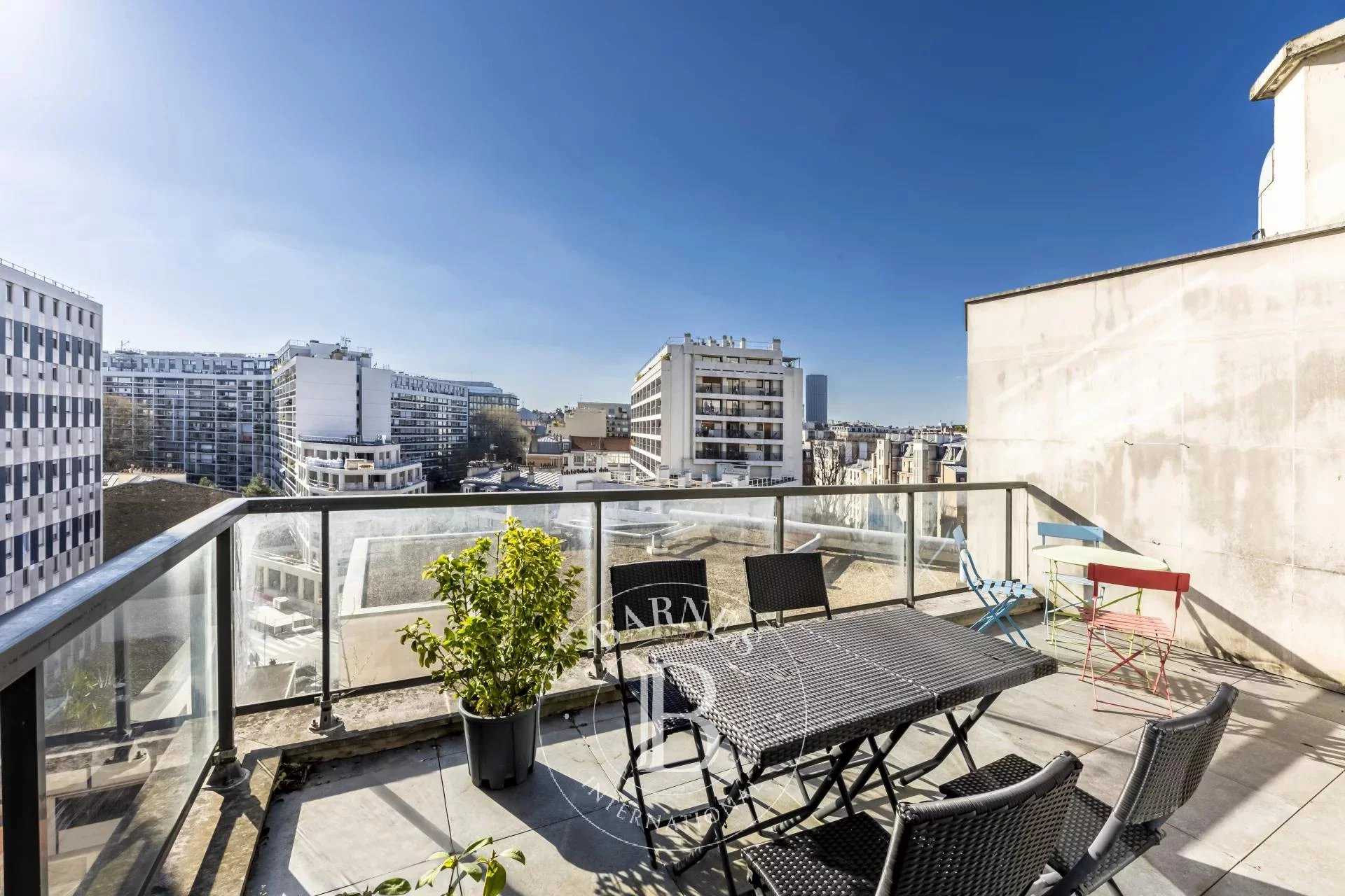 Paris  - Appartement 6 Pièces 4 Chambres