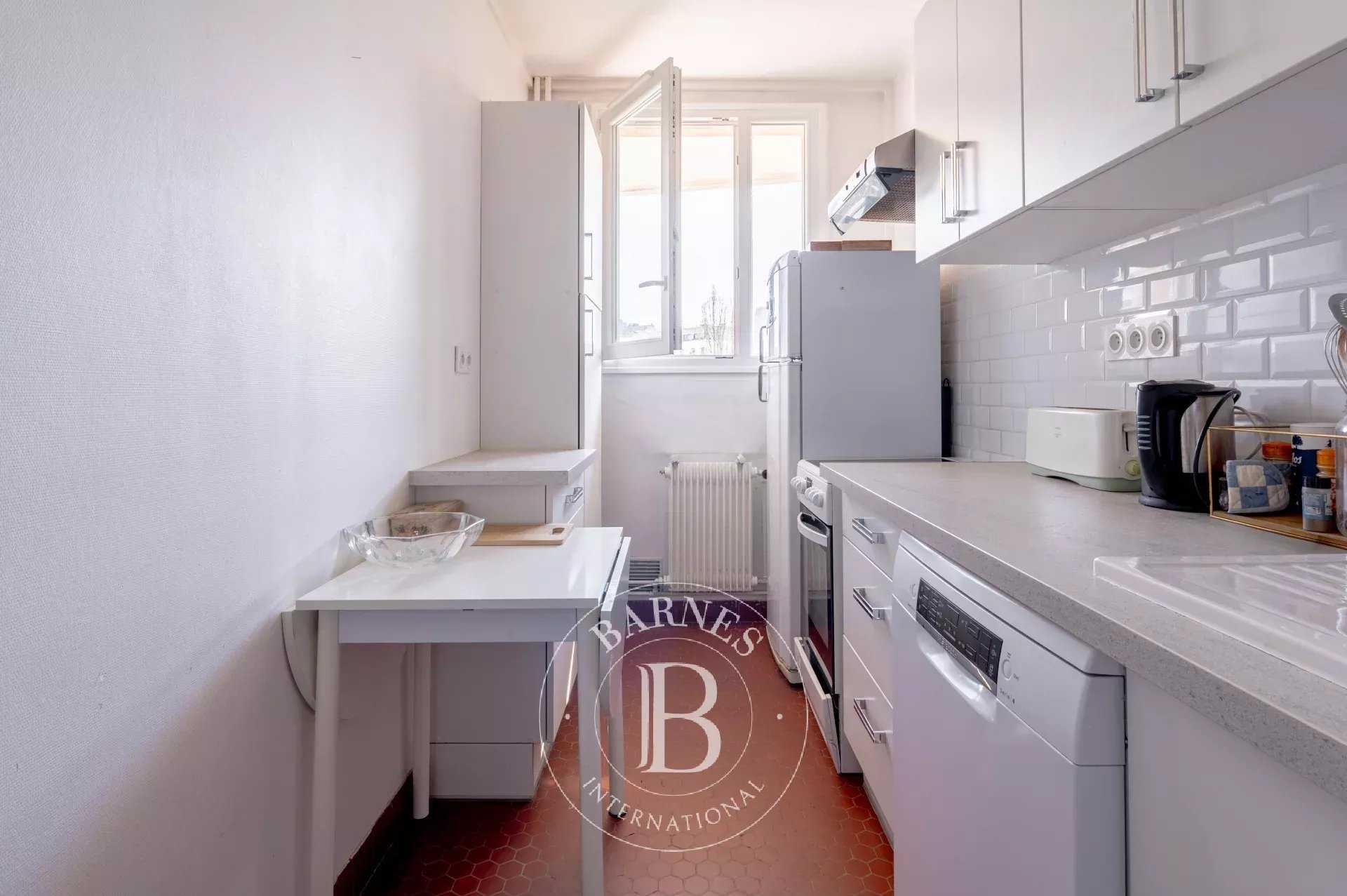 Paris  - Appartement 2 Pi&egrave;ces, 1 Chambre