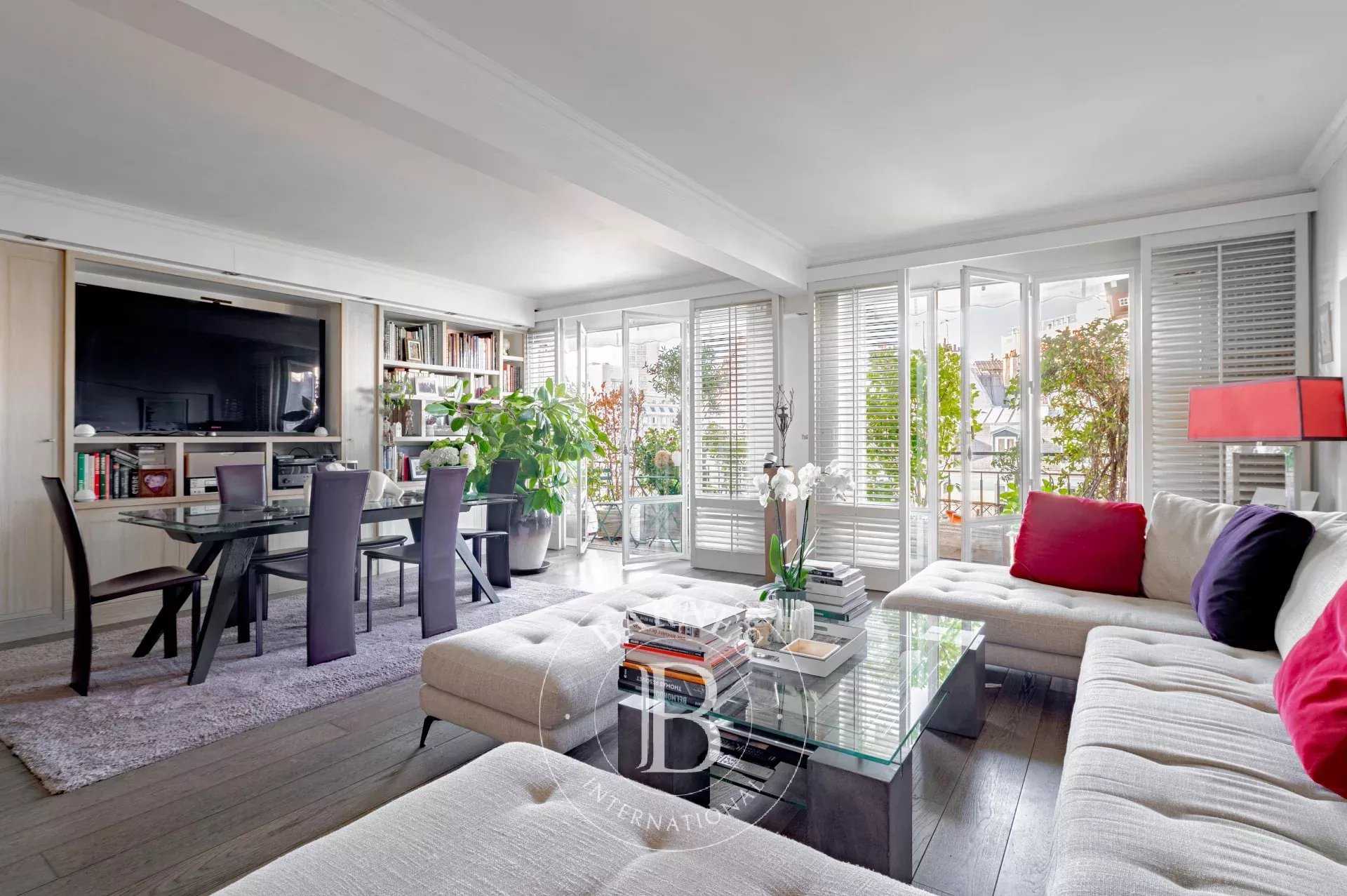Paris  - Apartment 4 Bedrooms