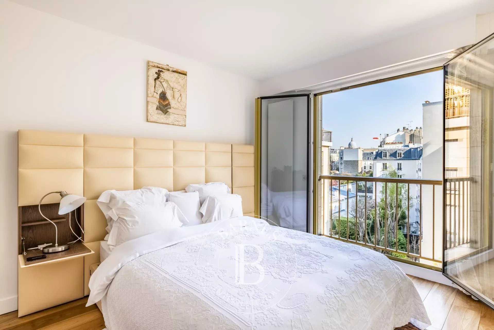 Paris  - Apartment 2 Bedrooms