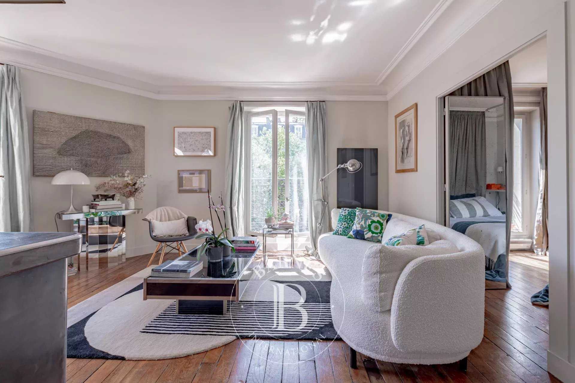Paris  - Apartment 3 Bedrooms