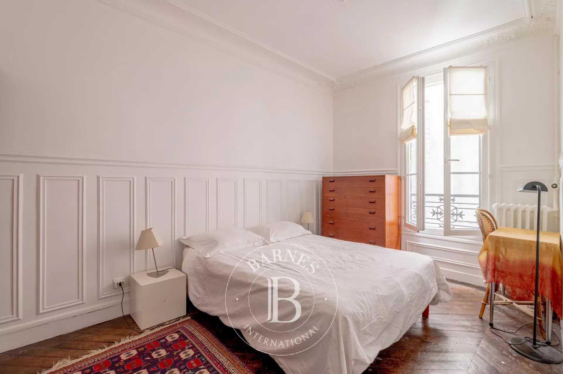 Paris  - Appartement 3 Pi&egrave;ces 2 Chambres