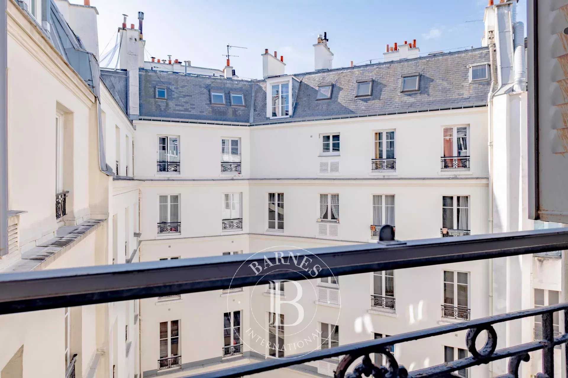 Paris  - Piso 2 Cuartos