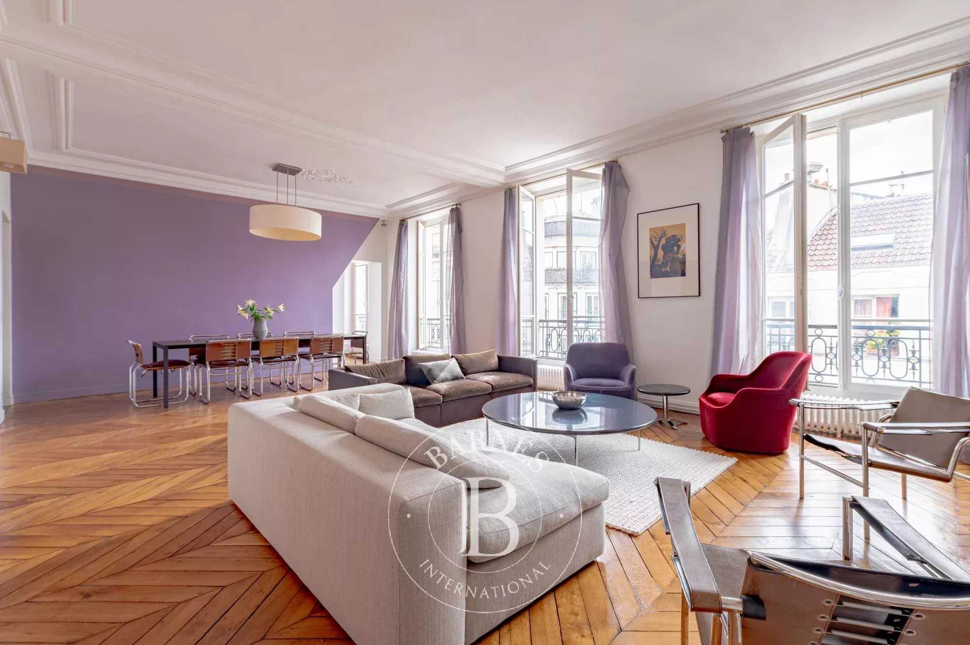 Paris  - Appartement 6 Pièces 4 Chambres