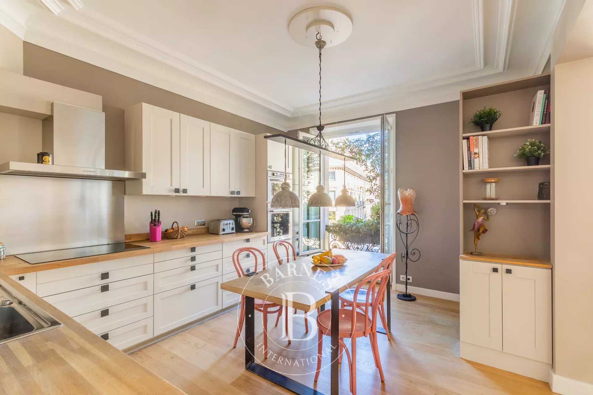Paris  - Apartment 3 Bedrooms