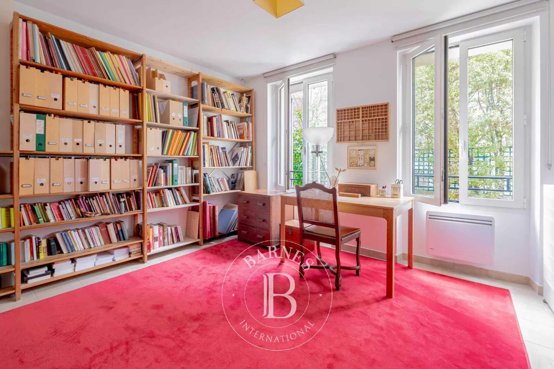 Paris  - House 3 Bedrooms