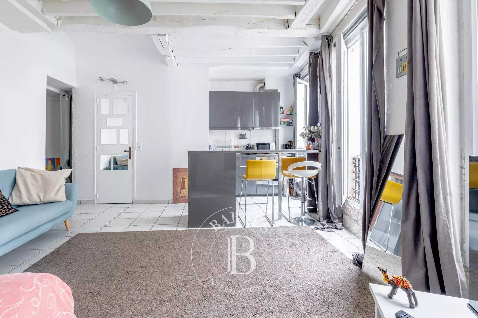 Paris  - Appartement 2 Pièces, 1 Chambre