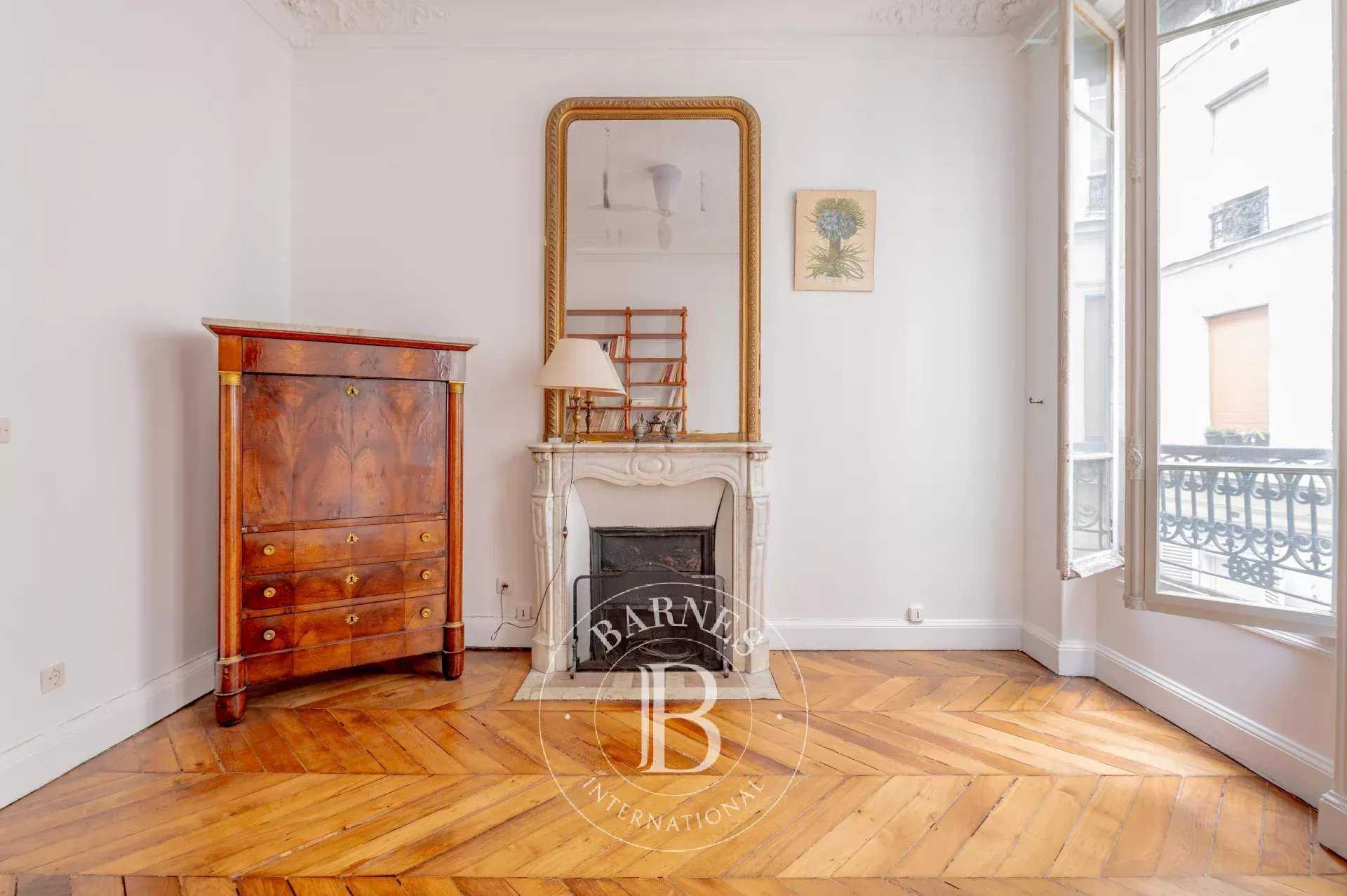 Paris  - Appartement 3 Pi&egrave;ces 2 Chambres