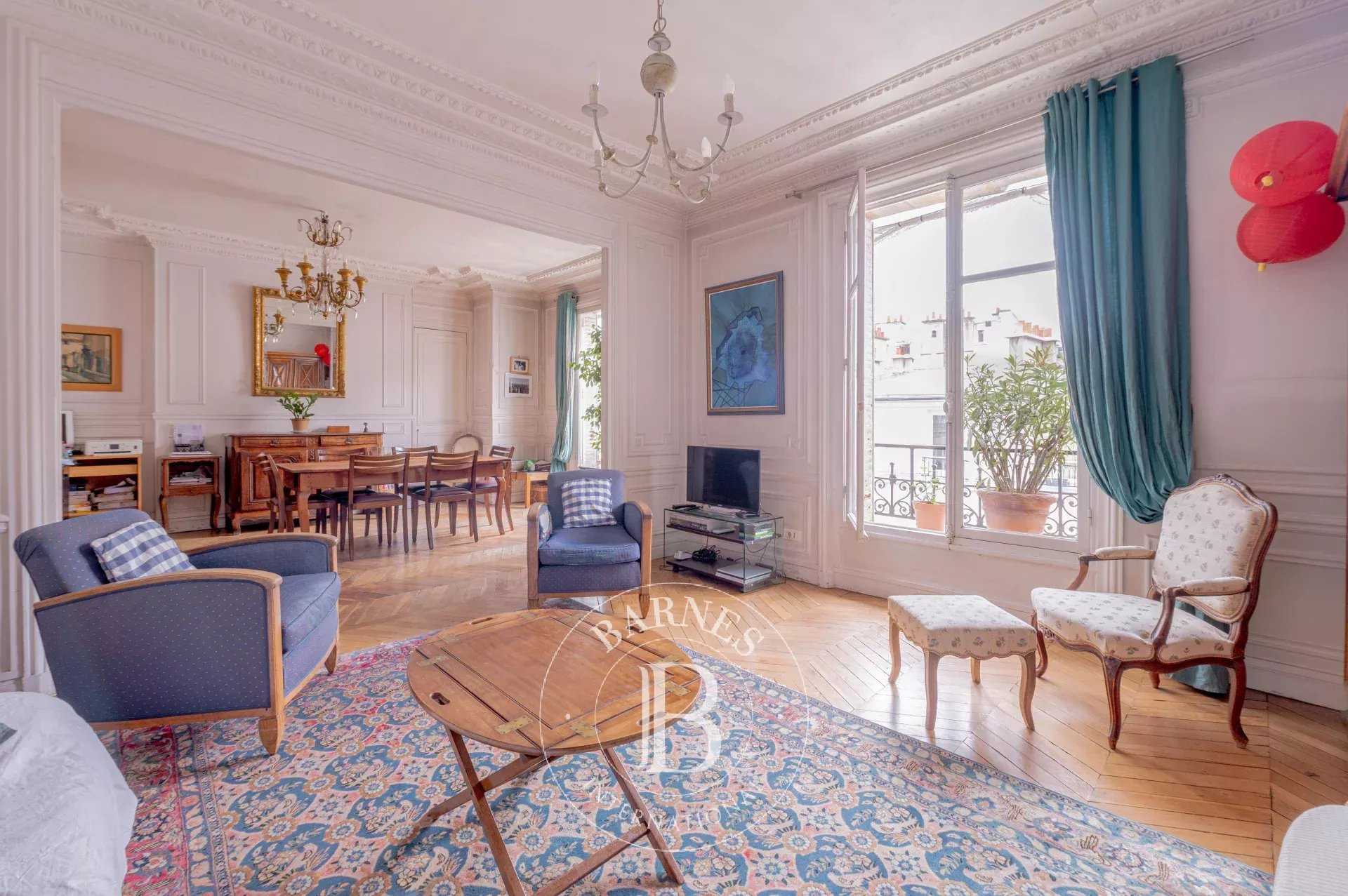 Paris  - Appartement 4 Pi&egrave;ces 3 Chambres