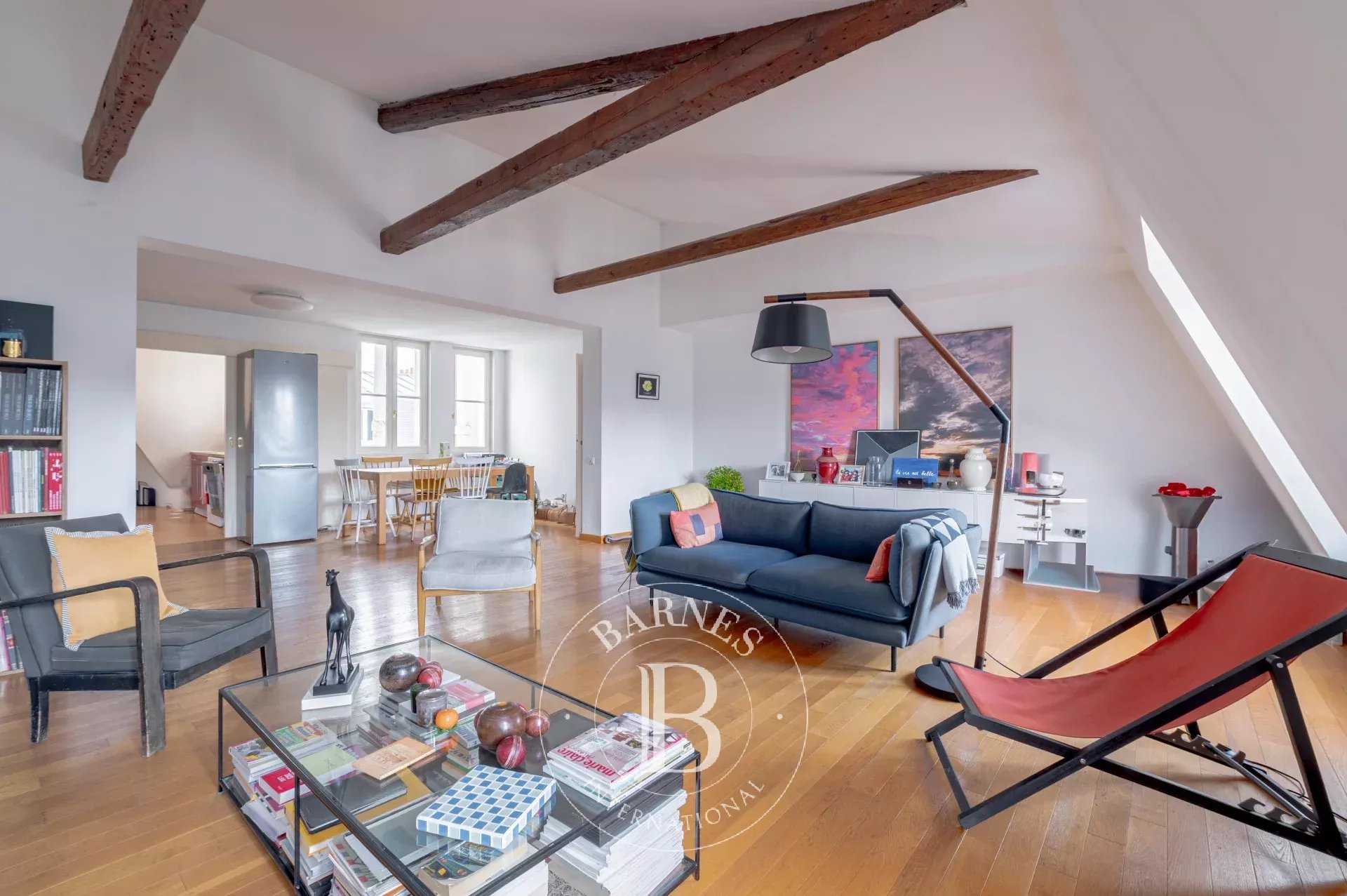 Paris  - Apartment 2 Bedrooms