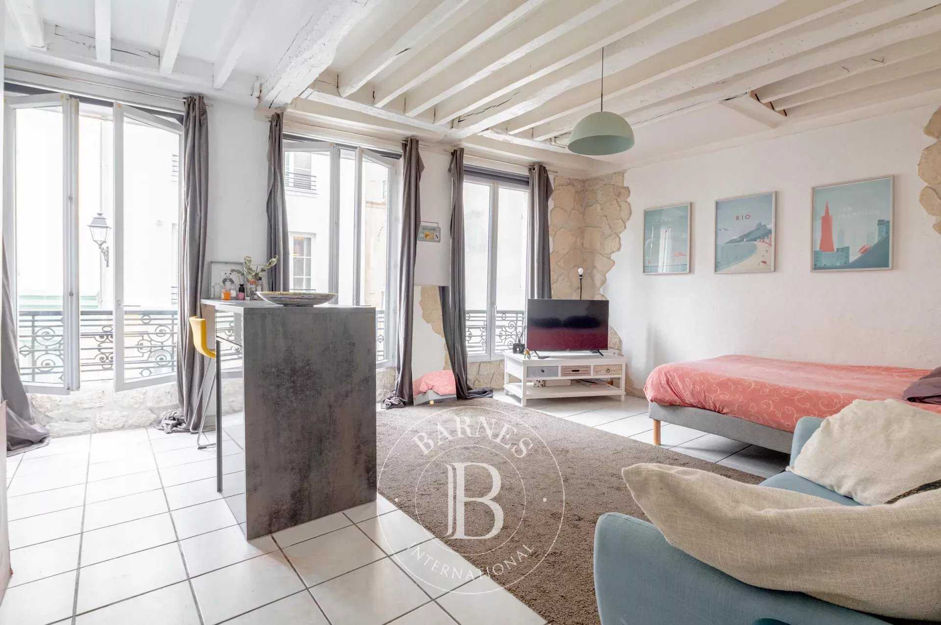 Paris  - Appartement 2 Pièces, 1 Chambre