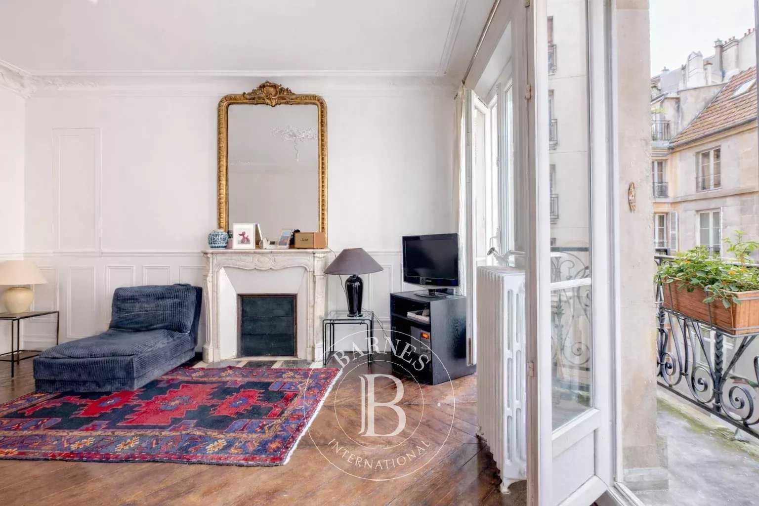 Paris  - Appartement 3 Pi&egrave;ces 2 Chambres