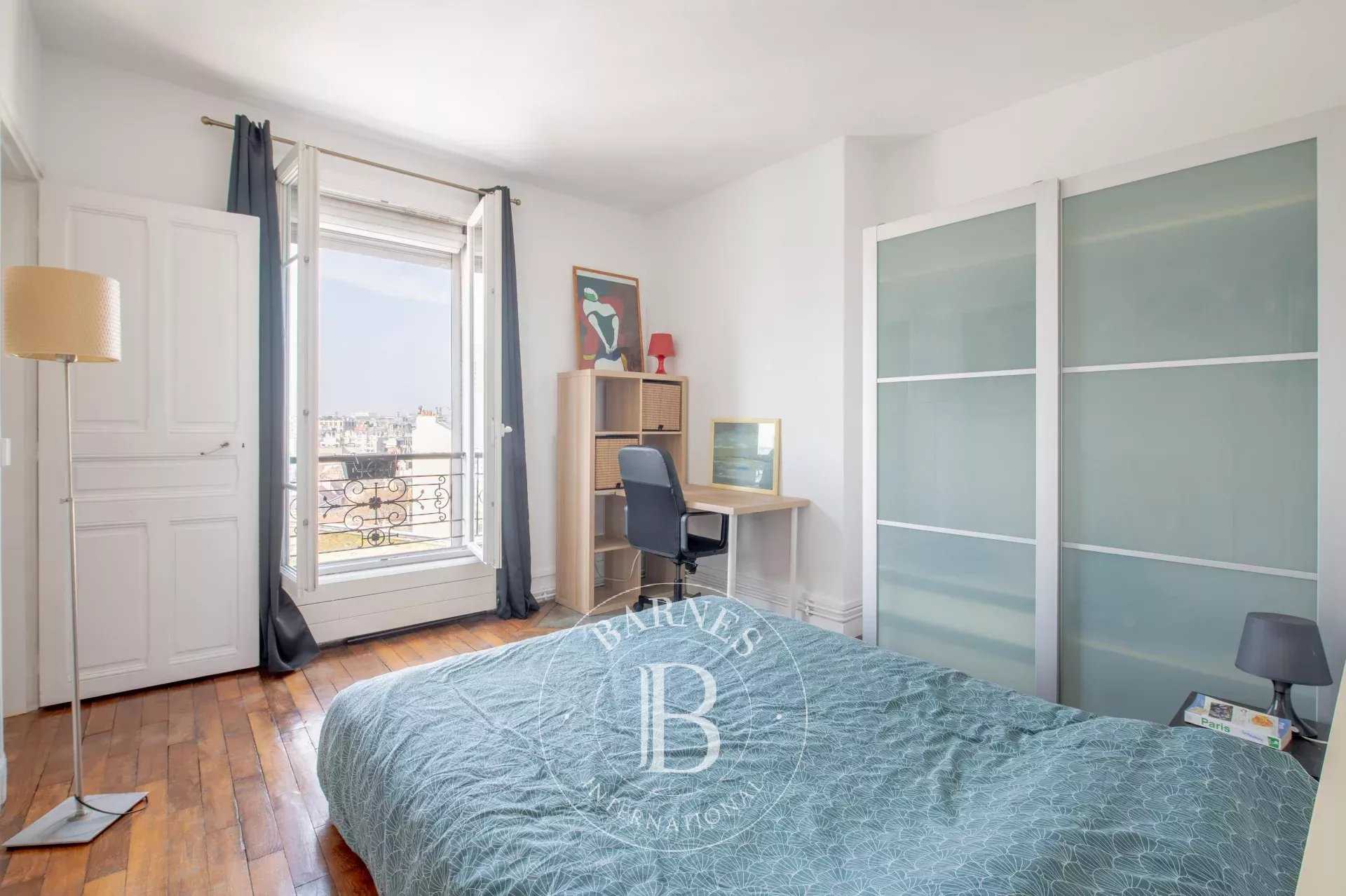 Paris  - Appartement 2 Pièces, 1 Chambre