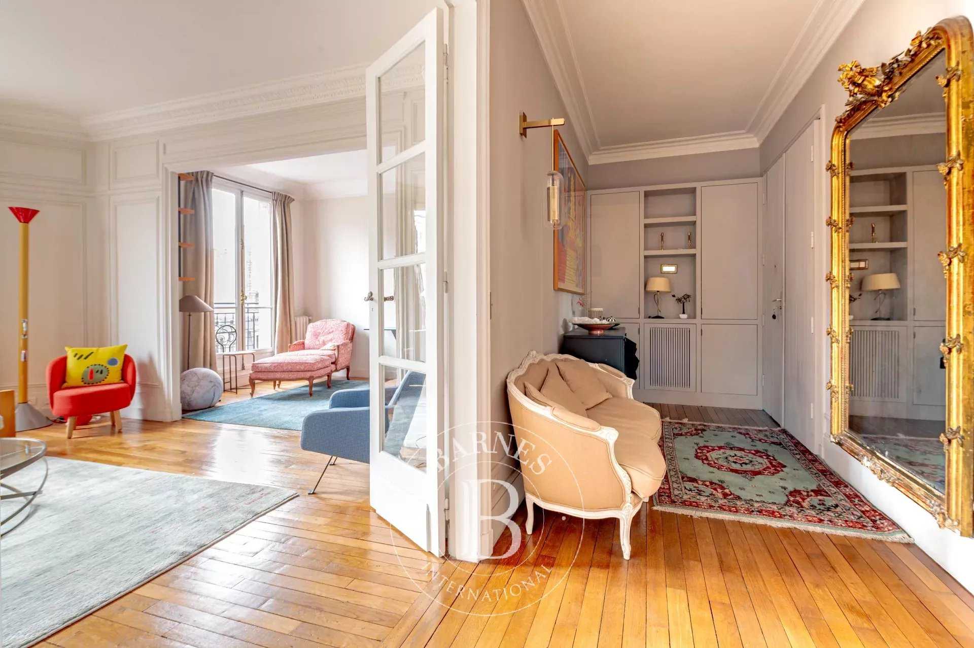 Paris  - Appartement 6 Pi&egrave;ces 4 Chambres