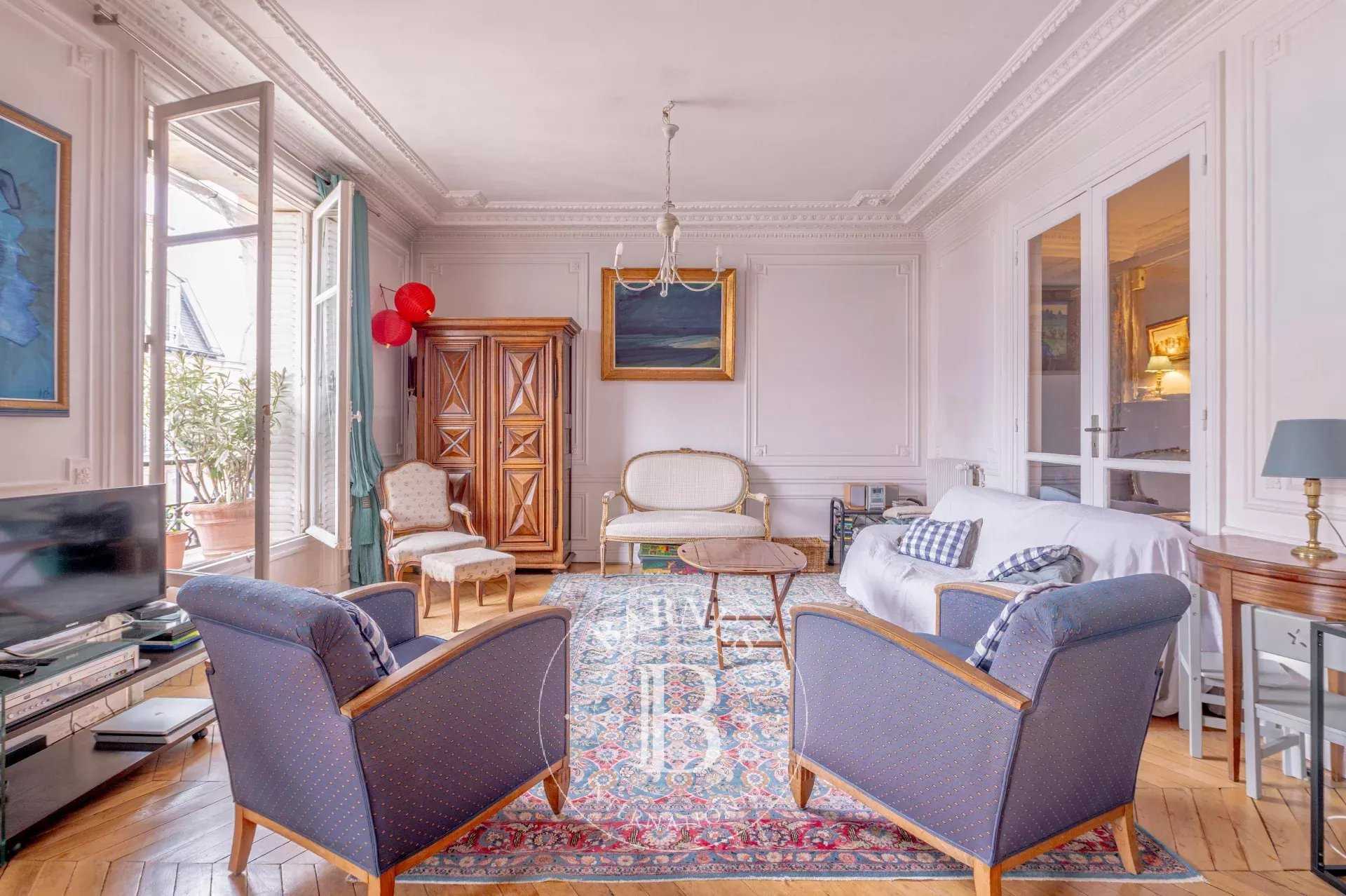 Paris  - Appartement 4 Pi&egrave;ces 3 Chambres