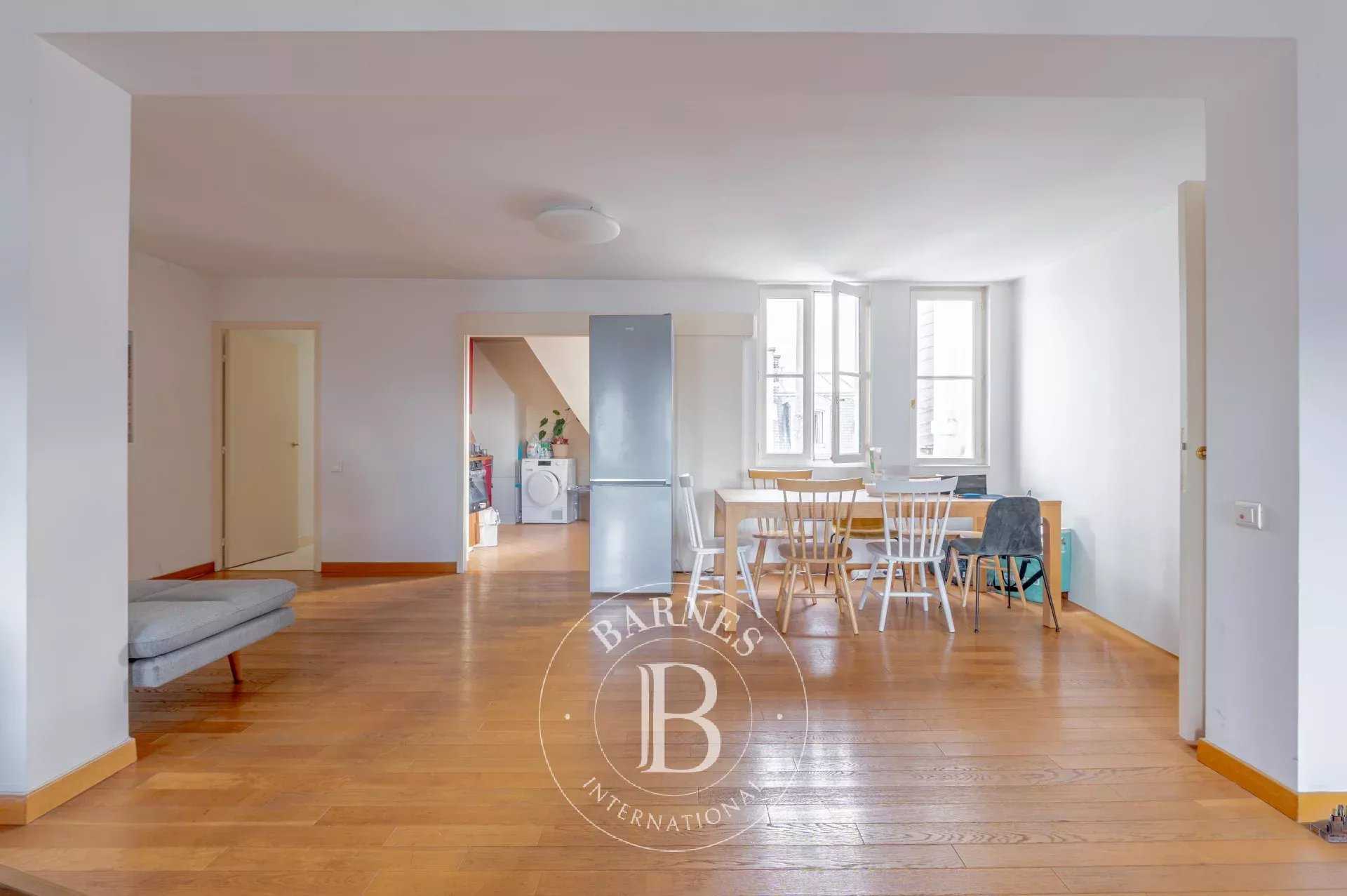 Paris  - Apartment 2 Bedrooms