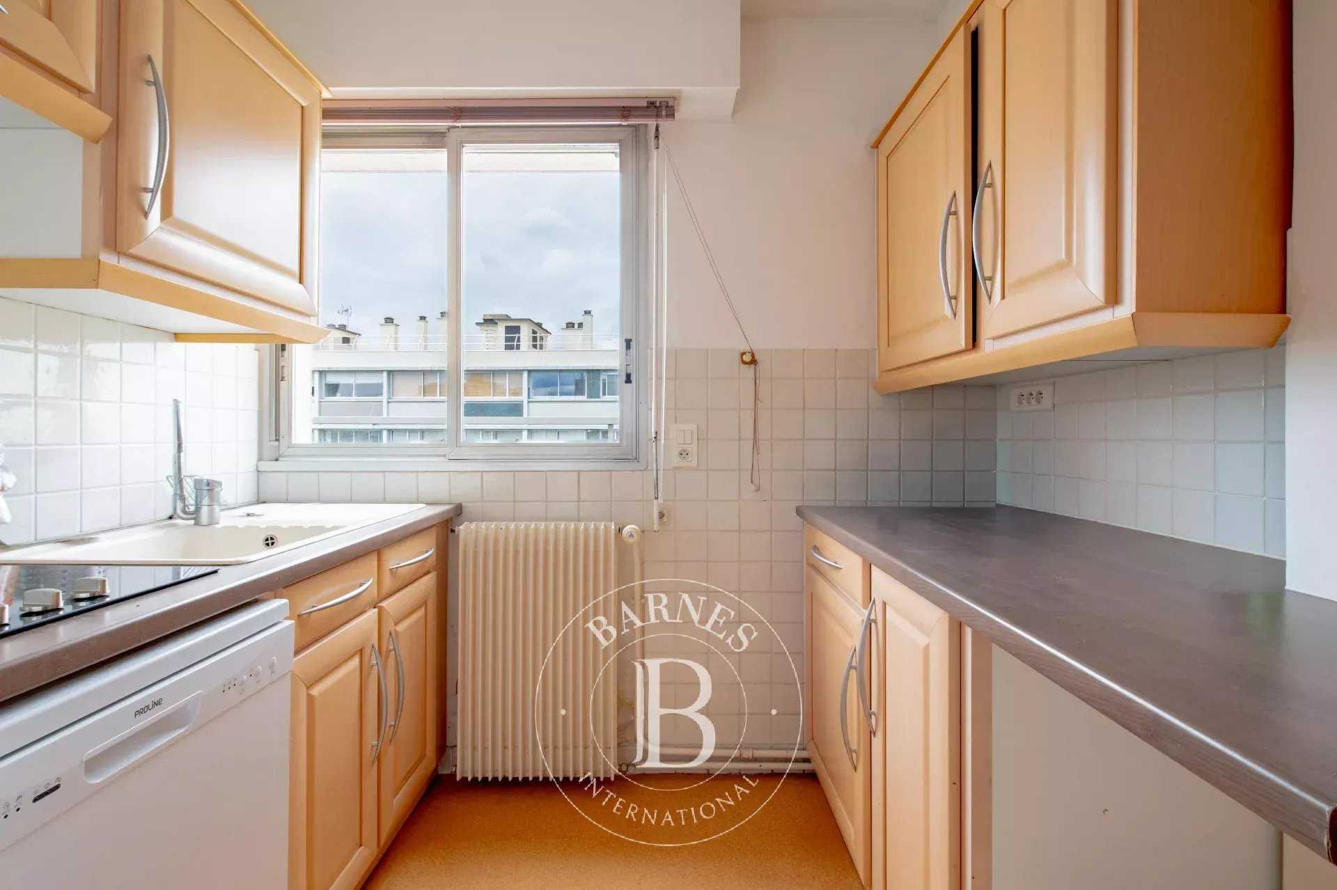 Paris  - Appartement 2 Pi&egrave;ces, 1 Chambre