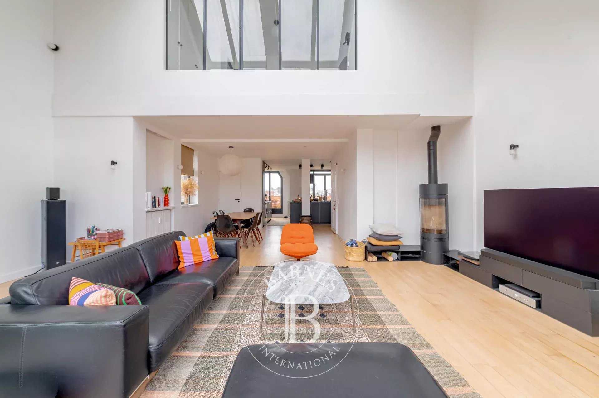 Paris  - Appartement 5 Pi&egrave;ces