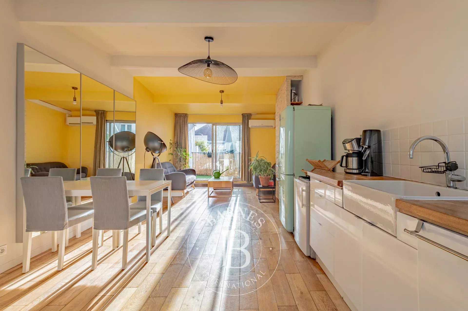 Paris  - Apartment 2 Bedrooms