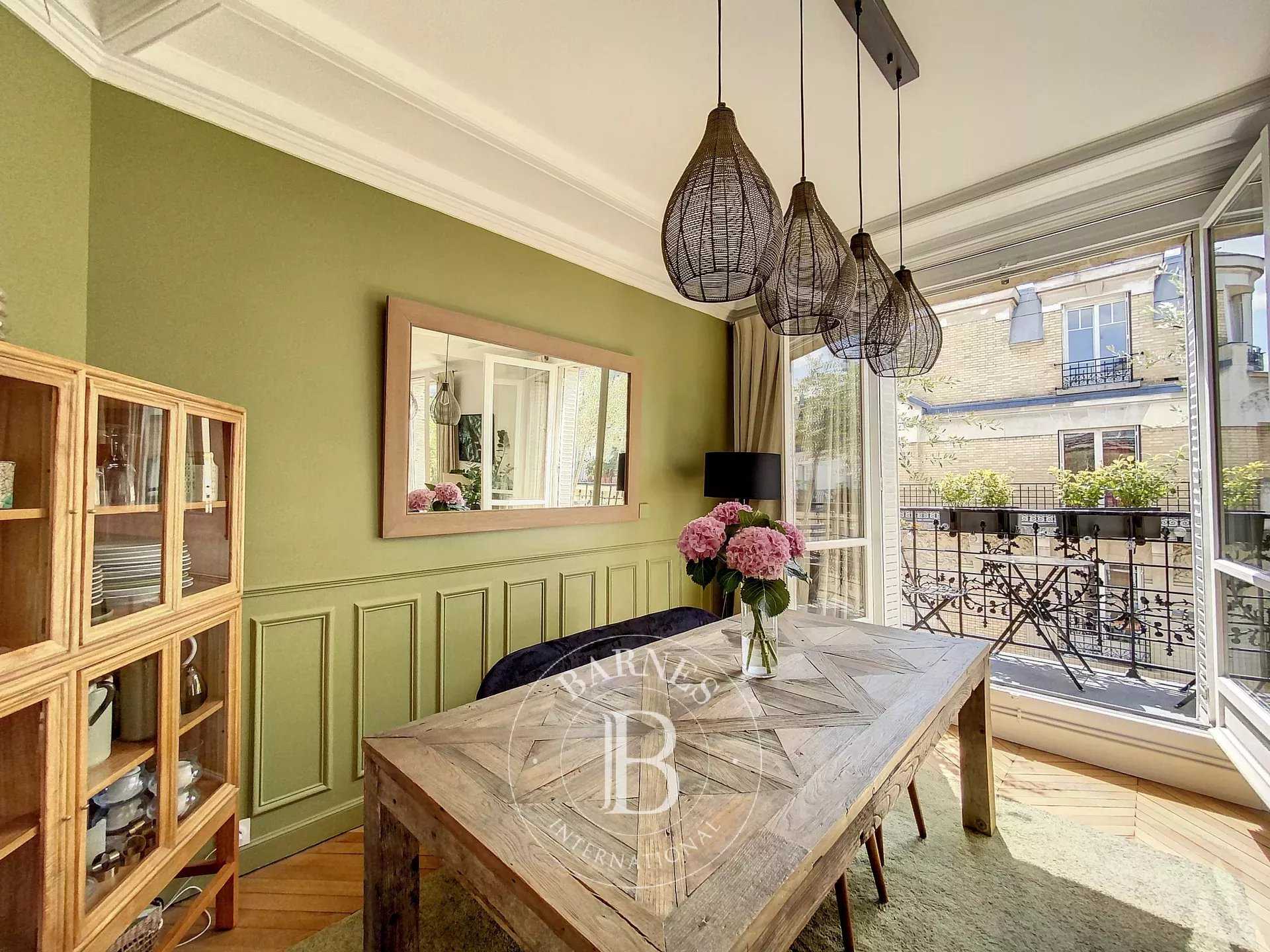 Paris  - Apartment 2 Bedrooms