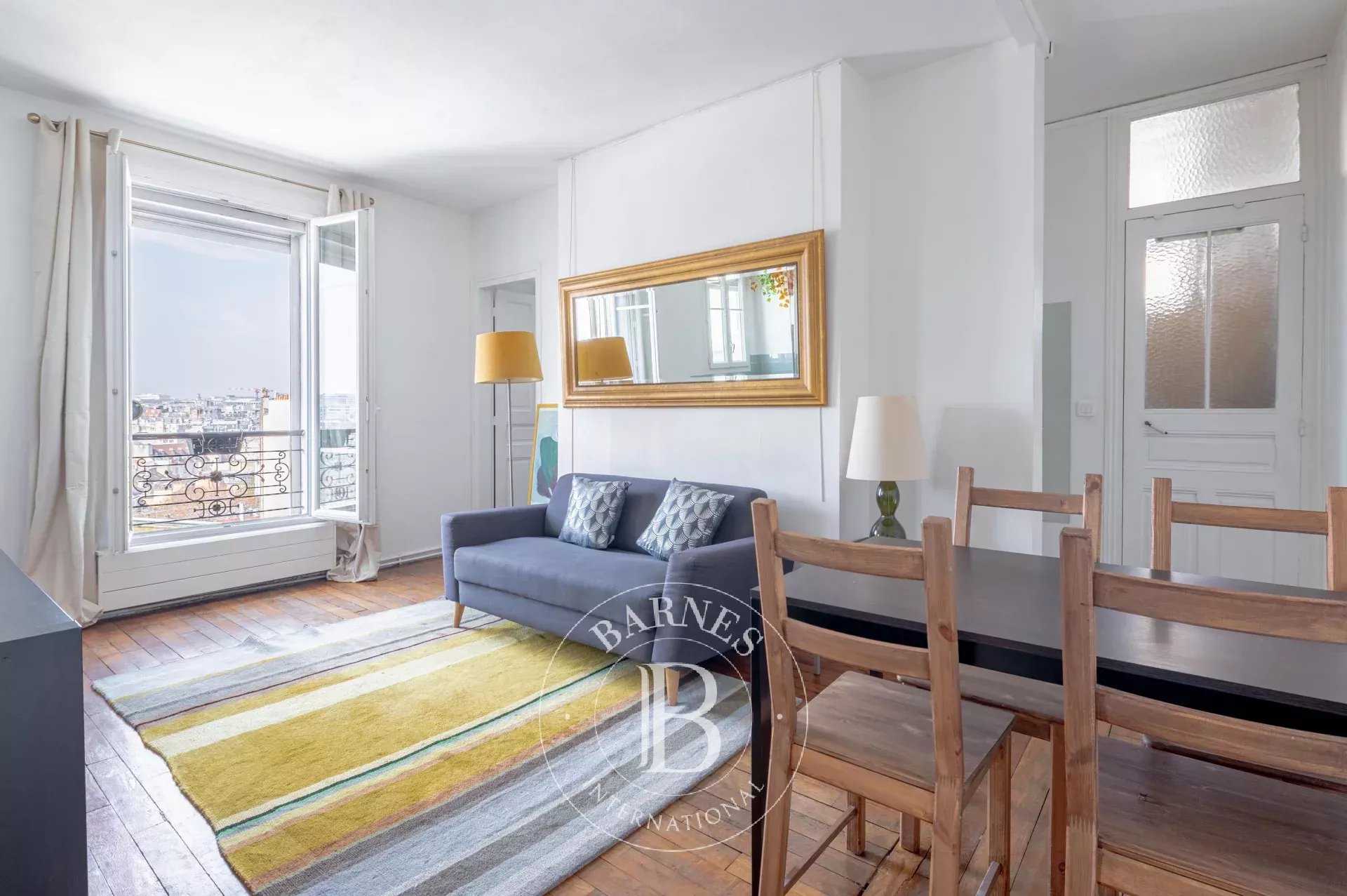 Paris  - Appartement 2 Pièces, 1 Chambre