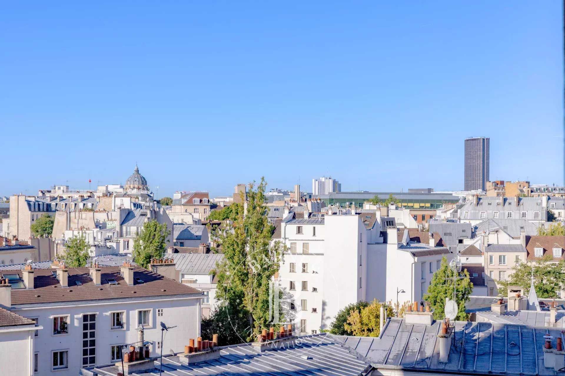 Paris  - Appartement 4 Pièces 2 Chambres