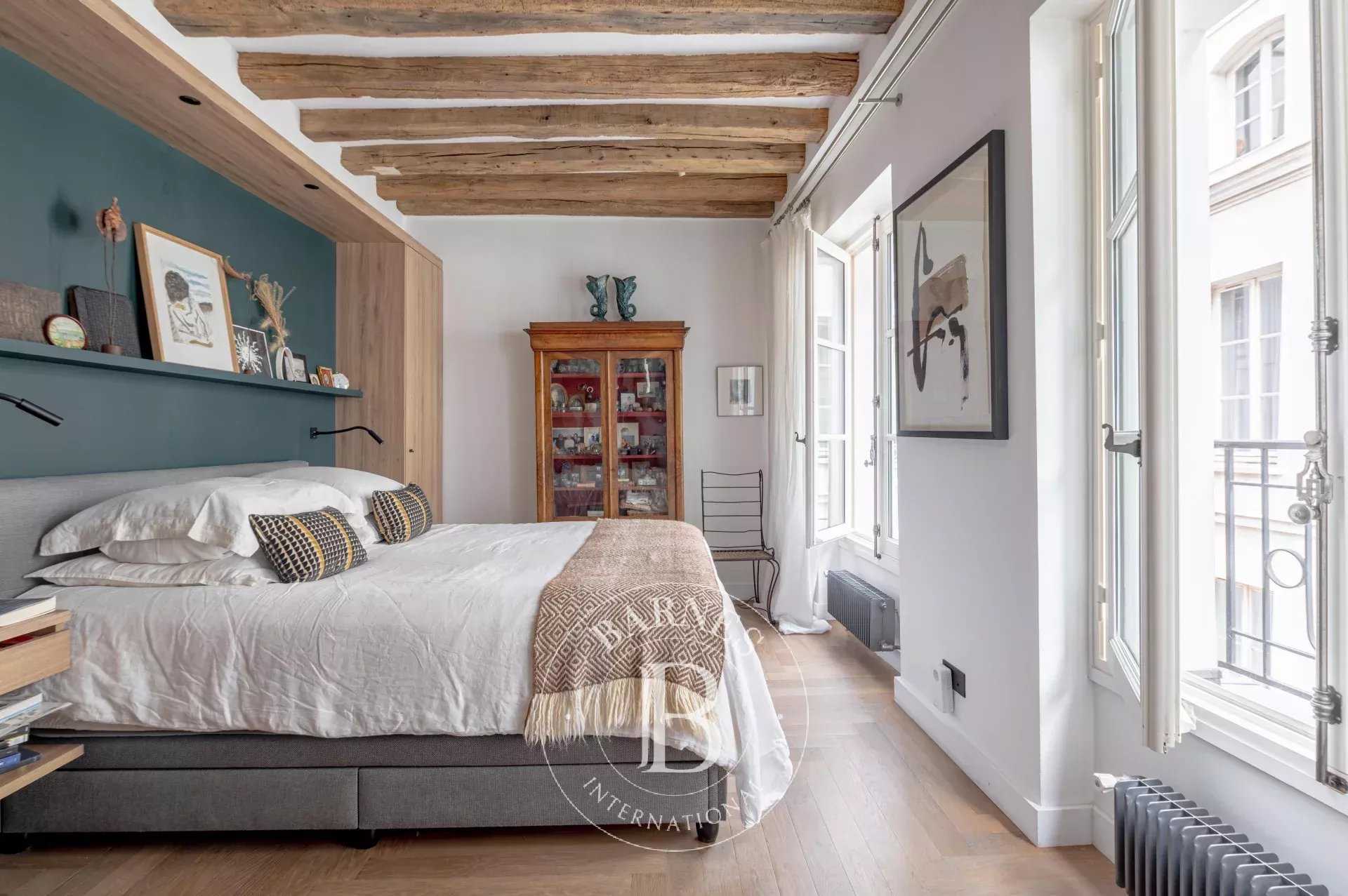 Paris  - Apartment 2 Bedrooms