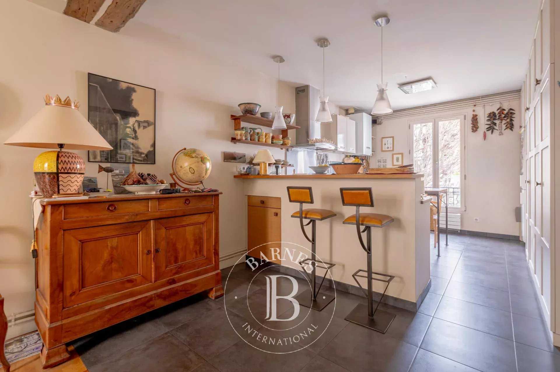 Paris  - Apartment 5 Bedrooms