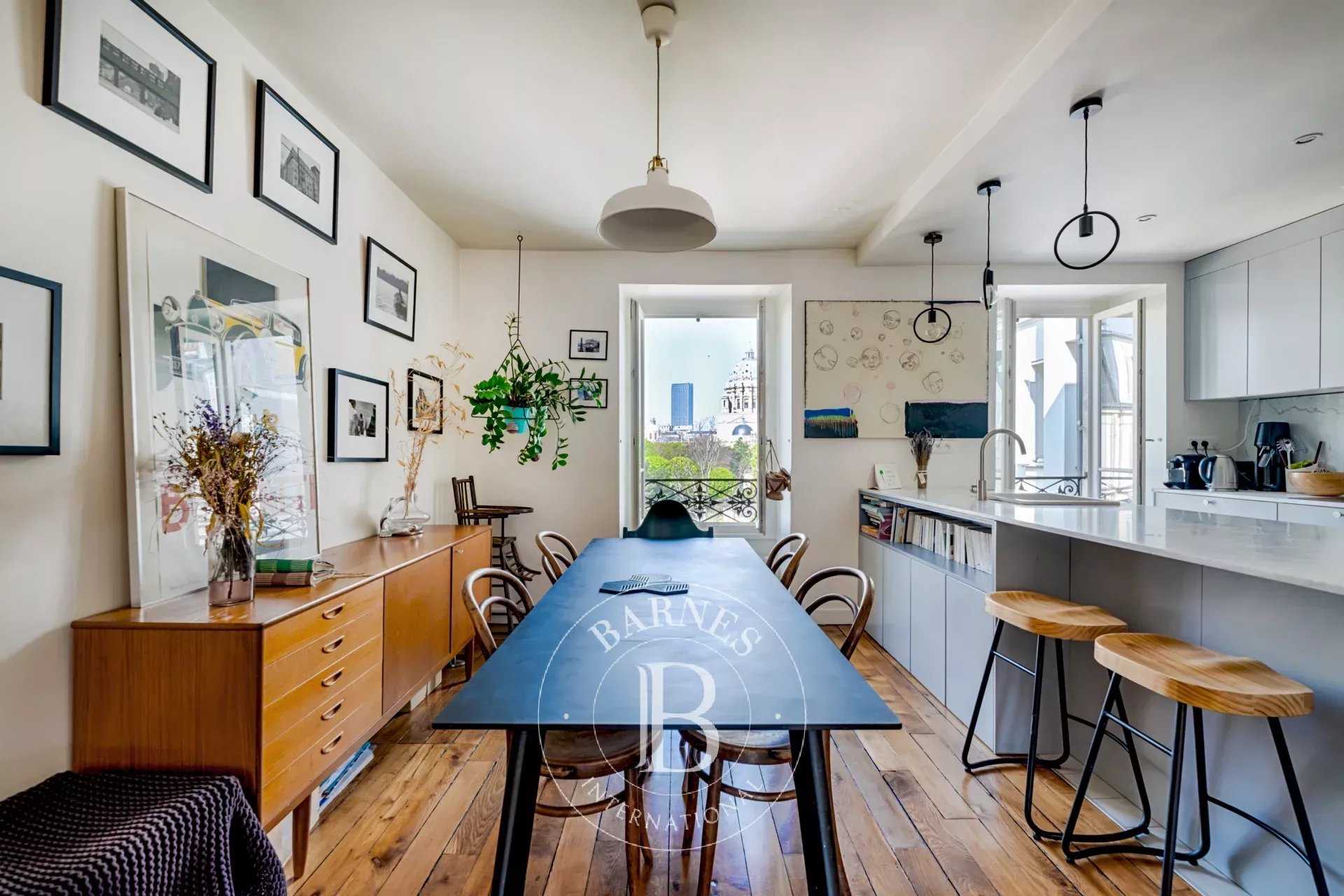 Paris  - Apartment 2 Bedrooms