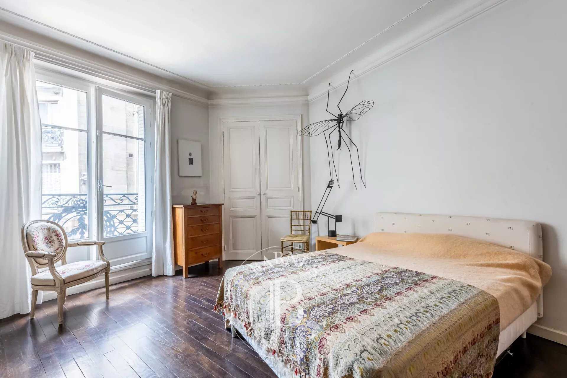 Paris  - Apartment 3 Bedrooms