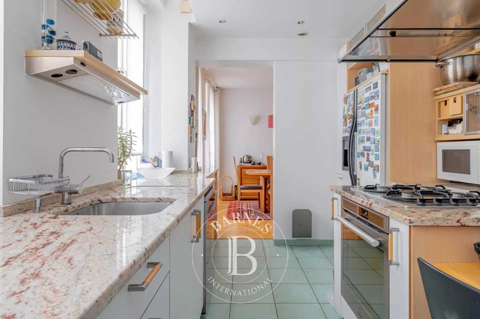 Paris  - House 3 Bedrooms