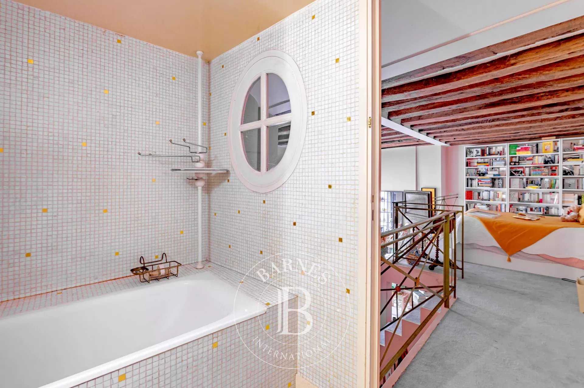 Paris  - Apartment 2 Bedrooms