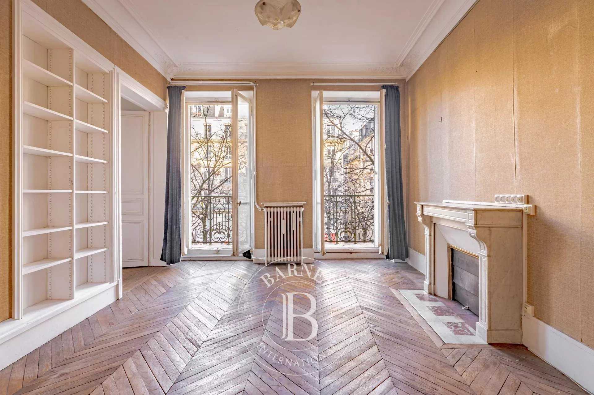 Paris  - Appartement 4 Pi&egrave;ces 2 Chambres