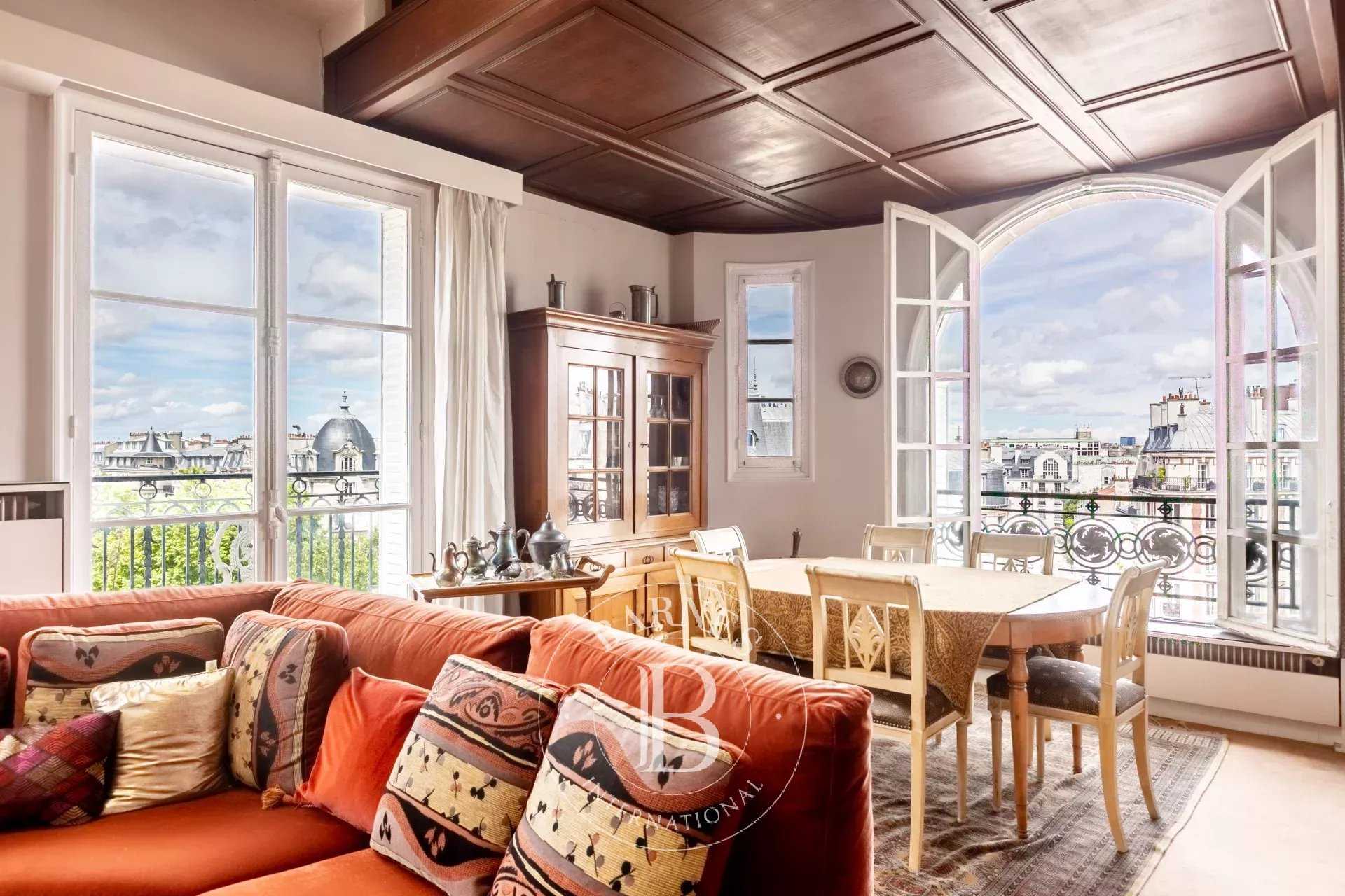 Paris  - Apartment 3 Bedrooms