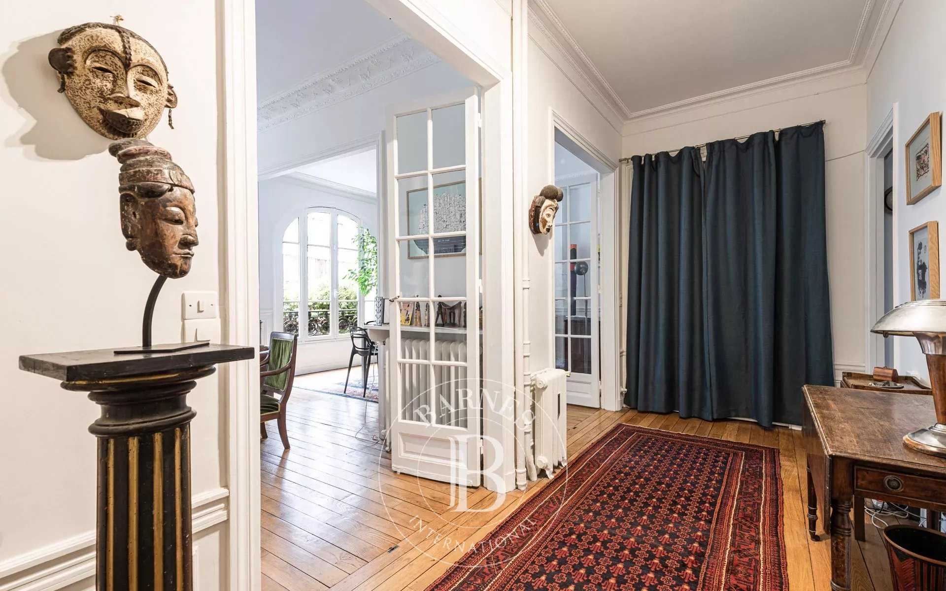 Paris  - Apartment 2 Bedrooms