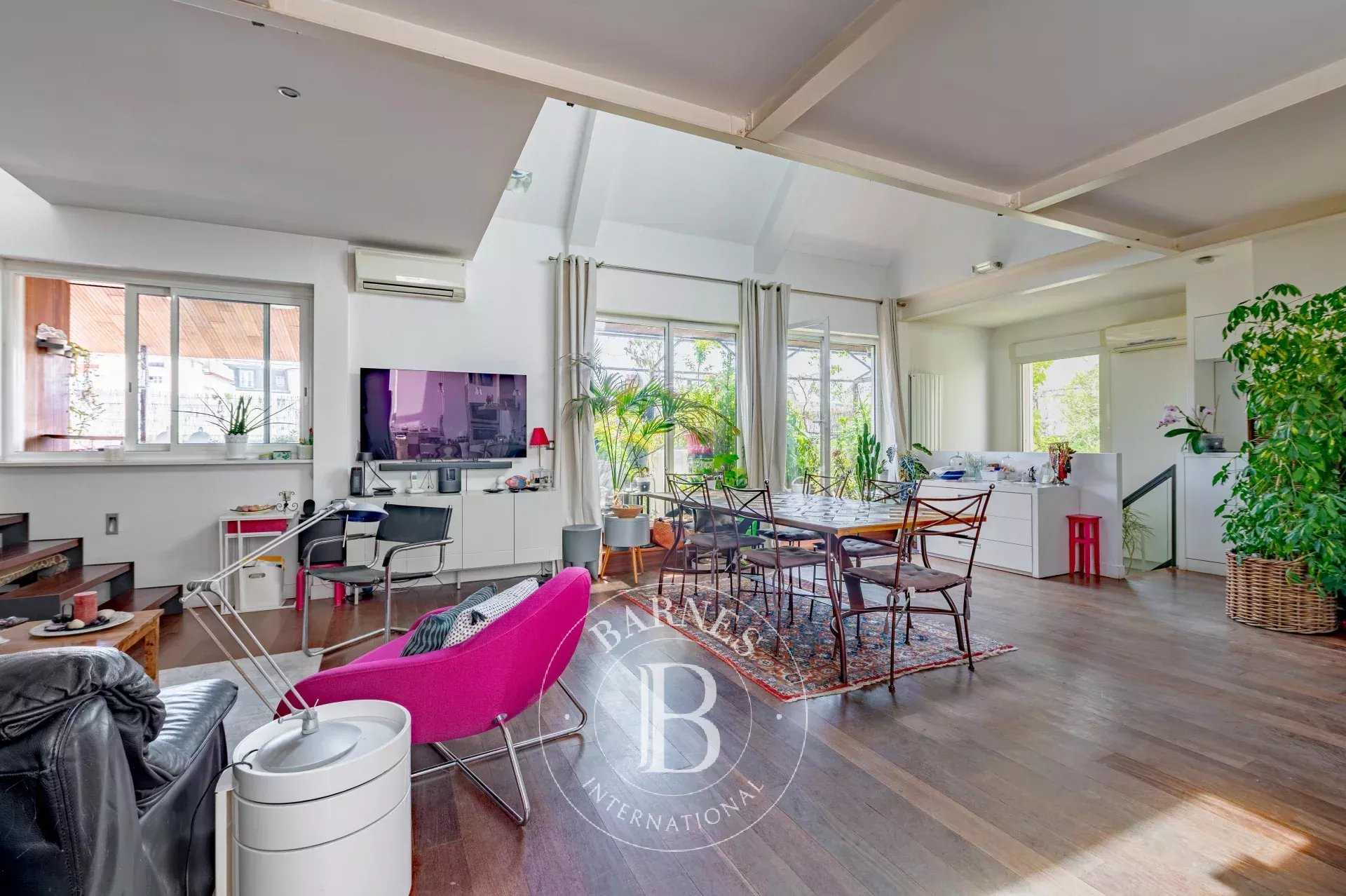 Paris  - Apartment 4 Bedrooms