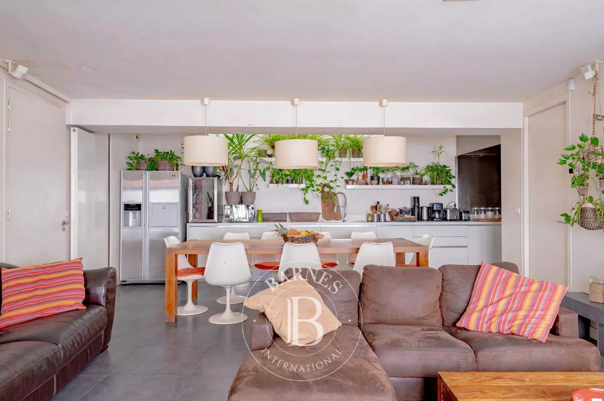 Paris  - House 3 Bedrooms