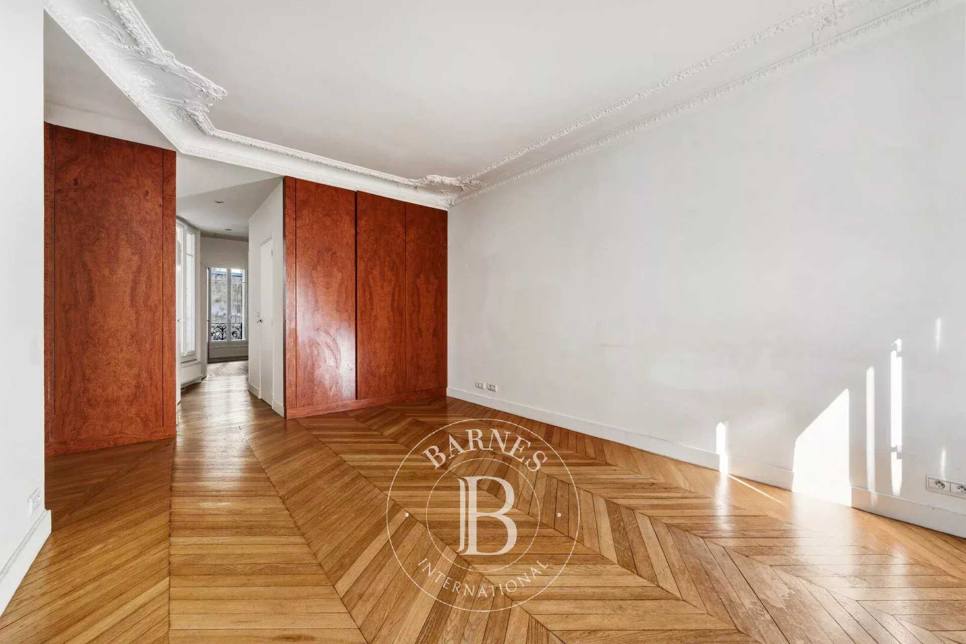 Paris  - Appartement 2 Pi&egrave;ces, 1 Chambre